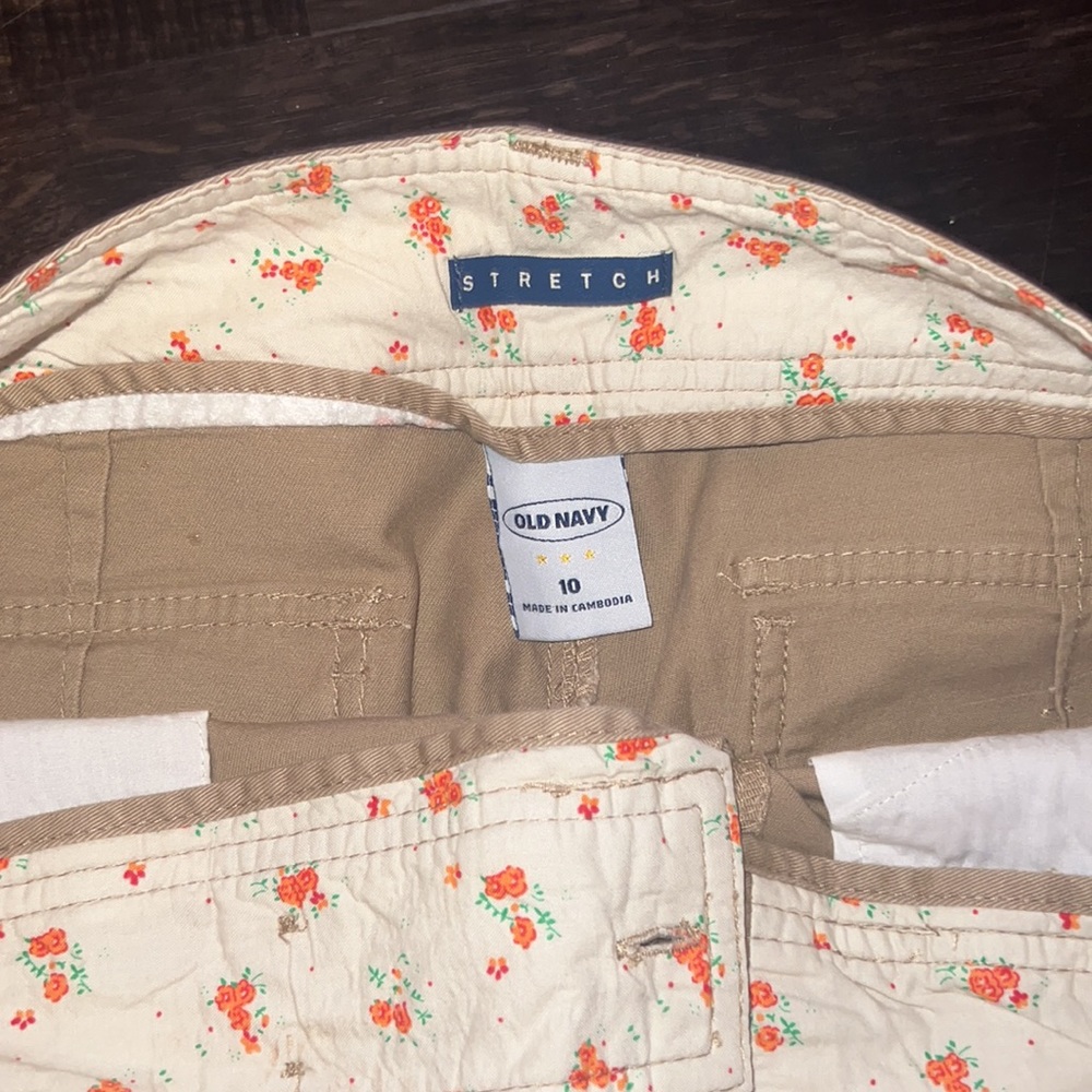 Old Navy Cargo Pants - Picture 3 of 4